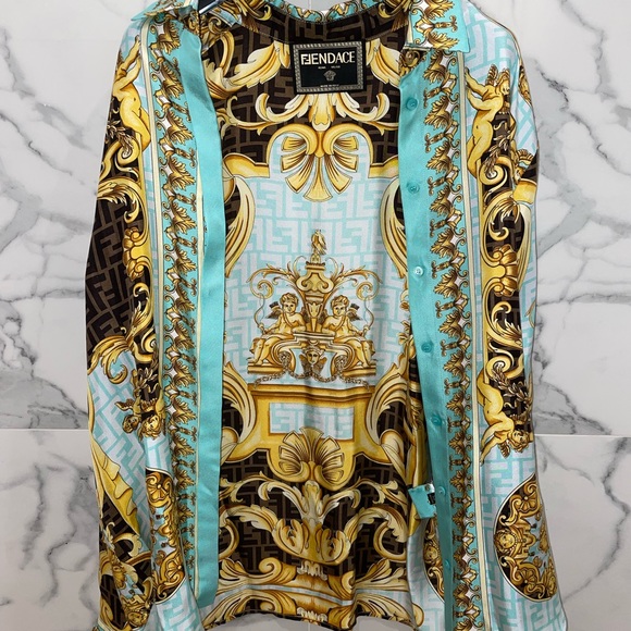 Versace Limited Edition Men’s Silk shirt - Picture 9 of 9